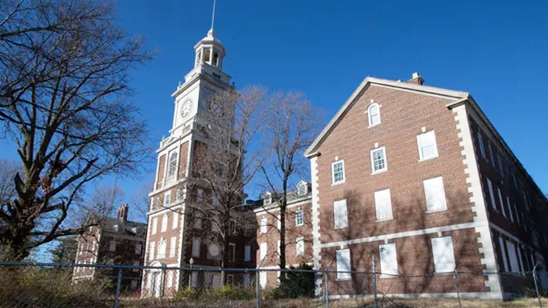 Historic preservation plans to develop Topeka's iconic Menninger Clock ...